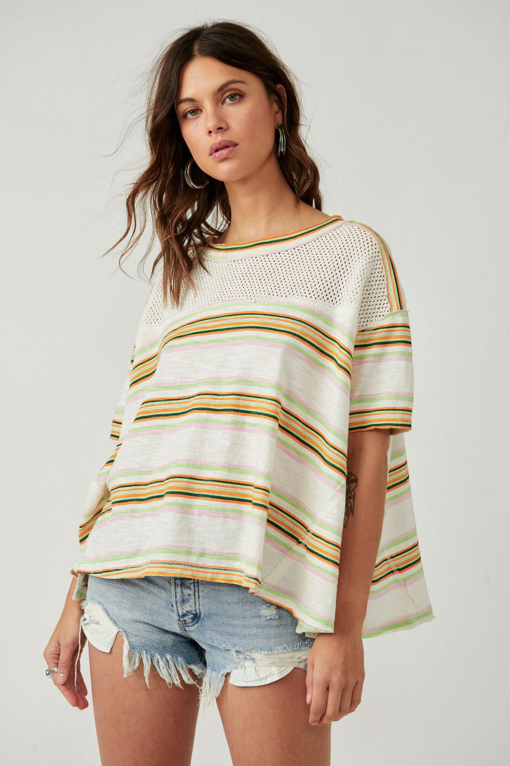 Beach Dreamin Tee *
