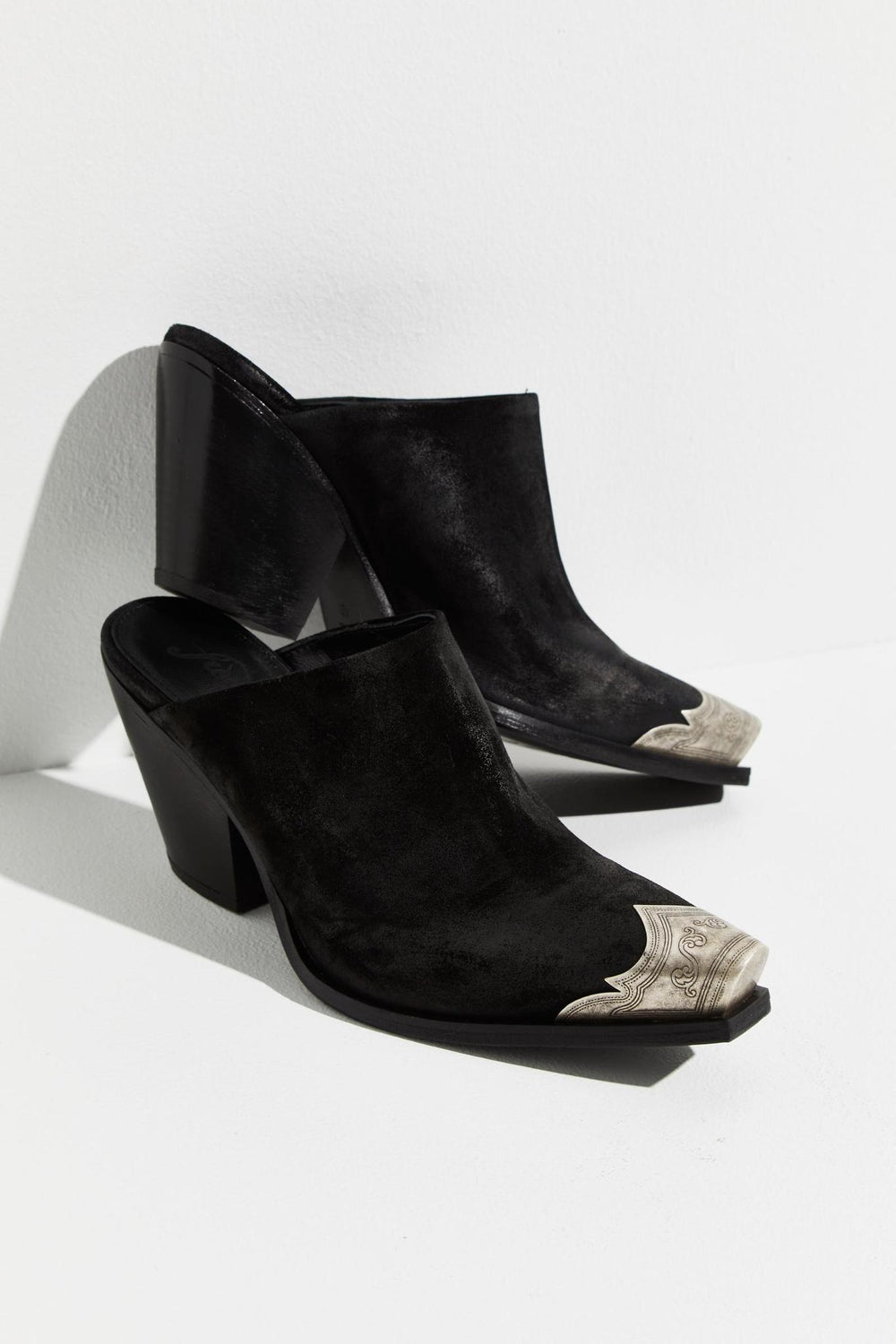 Brayden Western Mule
