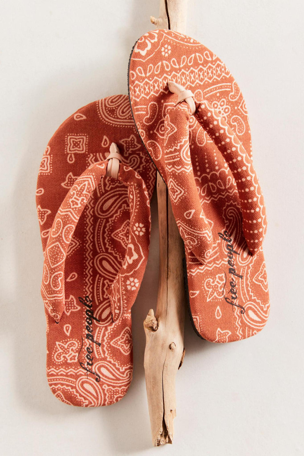 Es Verdra Cotton Thong Sandals