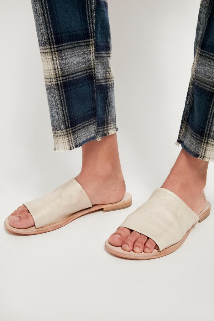 Vicente Slide Sandal