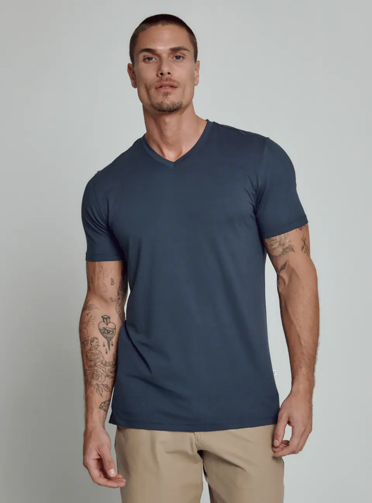 Core V-Neck Tee